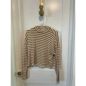 Forever21 Women's size Medium Brown & White Cropped Turtleneck